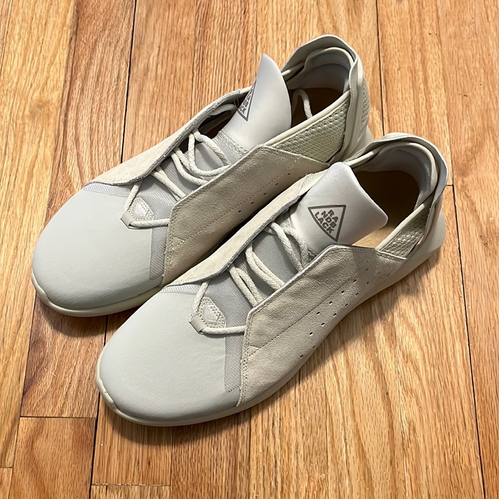 Brandblack Sneakers (10)